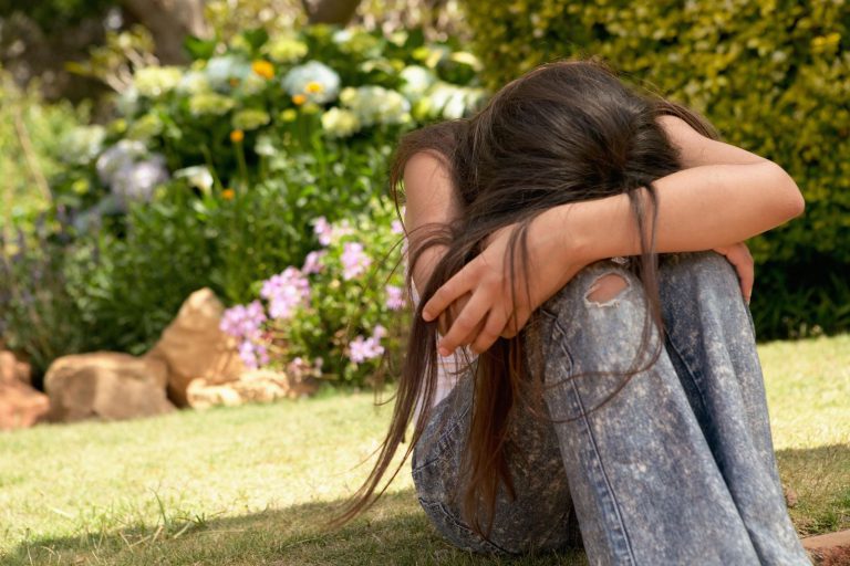 الاكتئاب الربيعي.. أسبابه وطريقة التعامل معه 40 الاكتئاب الربيعي.. أسبابه وطريقة التعامل معه
