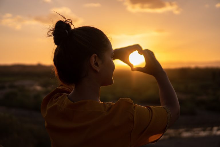 القوة بين يديك (تأثيرالوعي الذاتي علي الصحة النفسية)