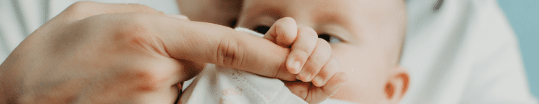 تربية الأطفال وعلاقتها بالصحة النفسية للوالدين.